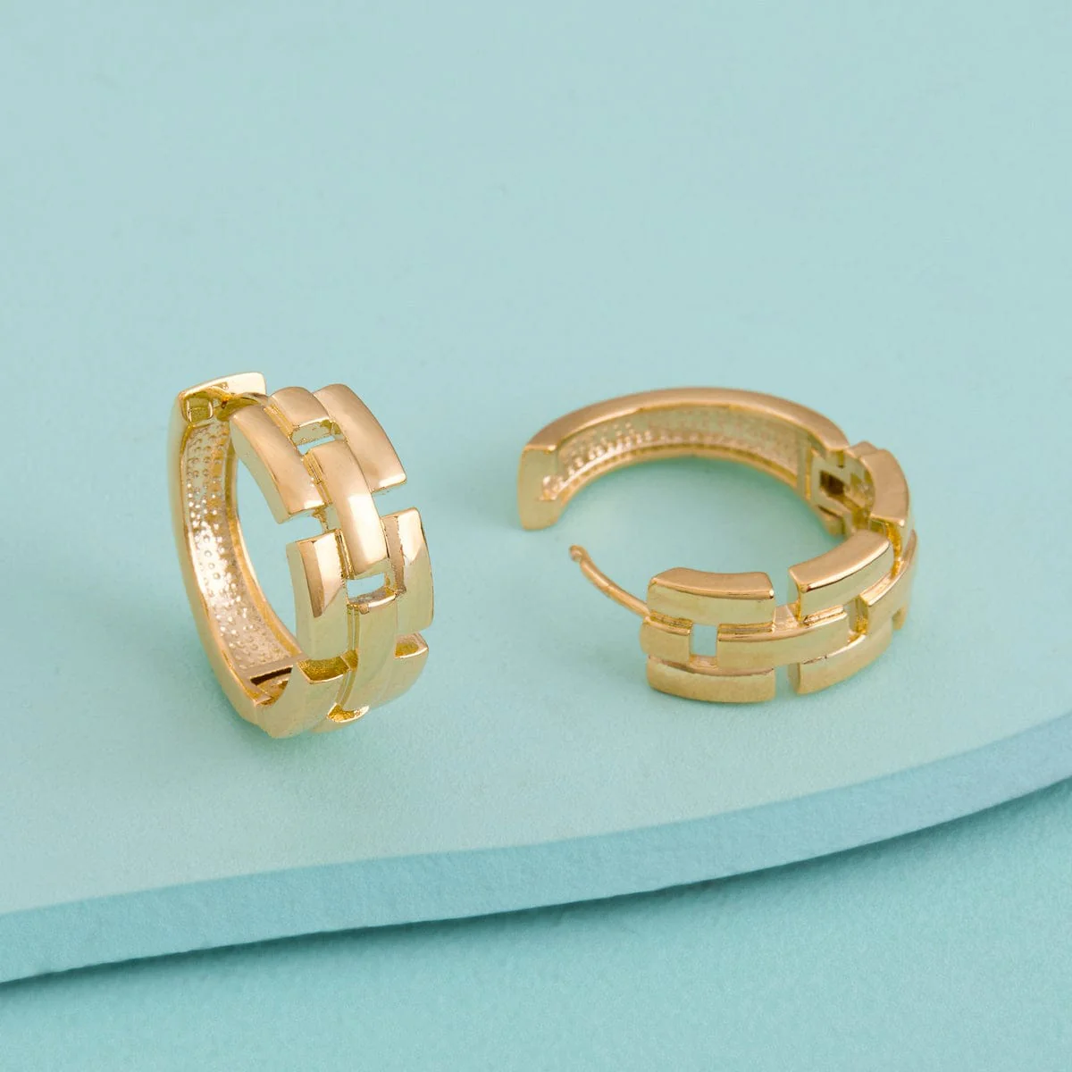 Earring Extravaganza Sale - Up to 60% Off